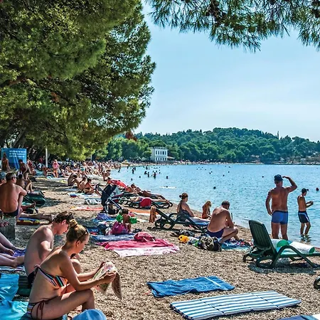 With Sea View 01 Apartman