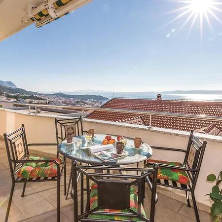 Apartman With Sea View 01 *